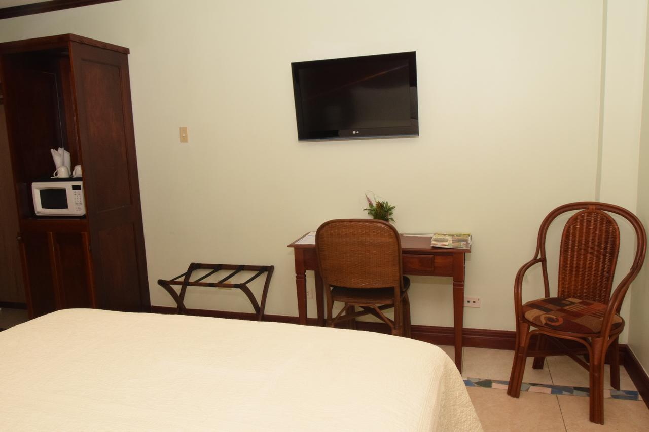 Brandsville Suites Джорджтаун Экстерьер фото